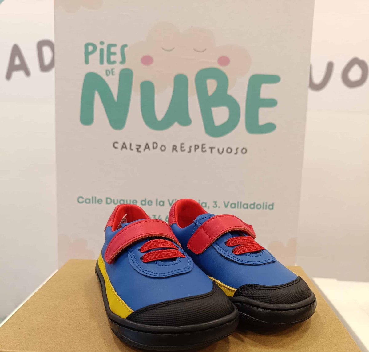 Deportiva Dispares modelo Maktub Superheroes piel - Imagen 2