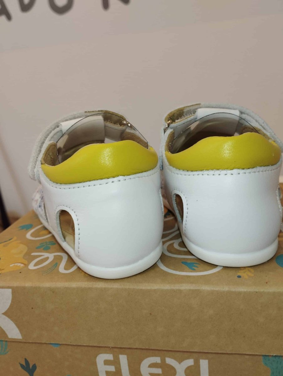 Calzado barefoot Sandalia Flexi Nens 240 Salvaje Sandy Blanco Amarillo - Imagen 5