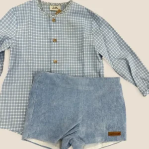 Conjunto niño camisa cuadros celeste y short pana azul